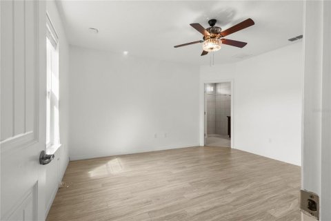 Casa en venta en Palm Coast, Florida, 3 dormitorios, 188.96 m2 № 1918809 - foto 18