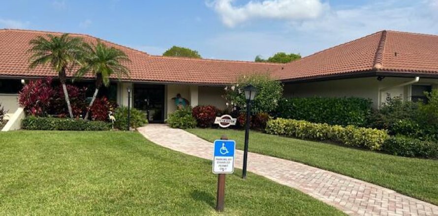 Condo in Stuart, Florida, 2 bedrooms  № 1217421