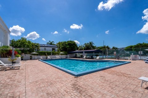 Condominio en venta en Miami, Florida, 3 dormitorios, 113.34 m2 № 2253393 - foto 21