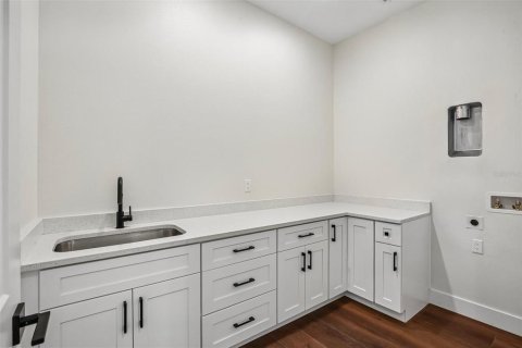 Casa en venta en Saint Petersburg, Florida, 3 dormitorios, 272.76 m2 № 2221384 - foto 30