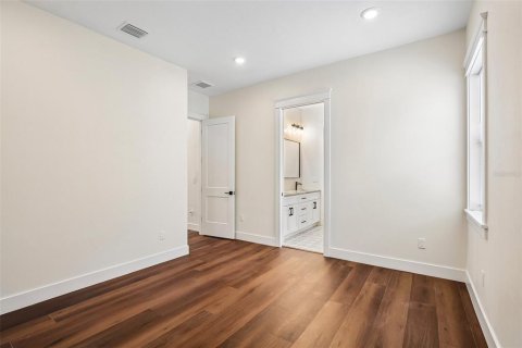 Casa en venta en Saint Petersburg, Florida, 3 dormitorios, 272.76 m2 № 2221384 - foto 28