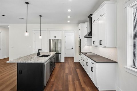 Casa en venta en Saint Petersburg, Florida, 3 dormitorios, 272.76 m2 № 2221384 - foto 7