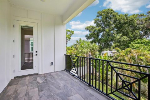 Casa en venta en Saint Petersburg, Florida, 3 dormitorios, 272.76 m2 № 2221384 - foto 21