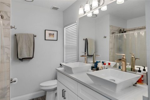 Commercial property in Orlando, Florida 6 bedrooms, 341.14 sq.m. № 1576592 - photo 10