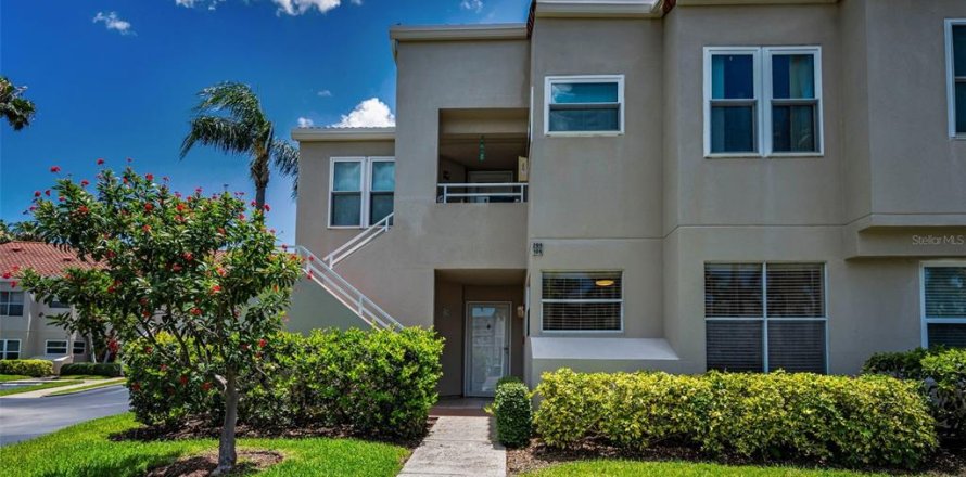 Condo in Saint Petersburg, Florida, 2 bedrooms № 1802981