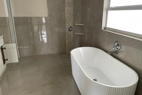 Villa ou maison à vendre à Port St. Lucie, Floride: 4 chambres, 211.82 m2 № 2056034 - photo 7