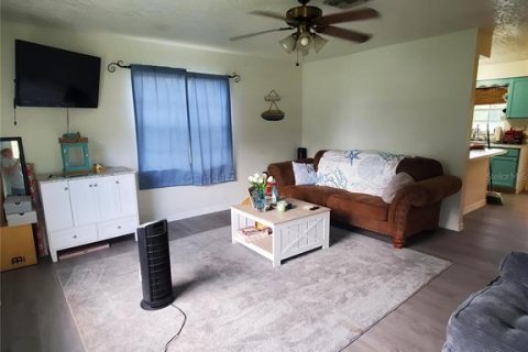 Casa en venta en Wauchula, Florida, 2 dormitorios, 91.69 m2 № 2222826 - foto 11
