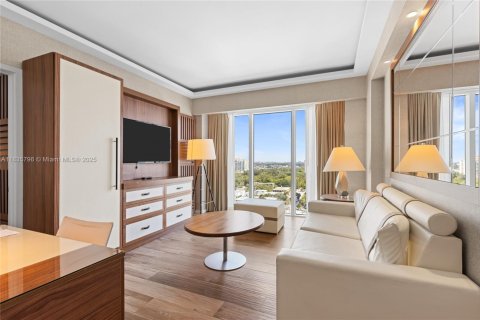 Condominio en Fort Lauderdale, Florida, 1 dormitorio  № 1979057