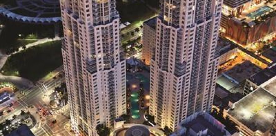Condominio en Miami, Florida, 2 dormitorios  № 1210545
