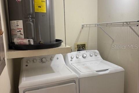Condo in Port Charlotte, Florida, 2 bedrooms № 2195262 - photo 10