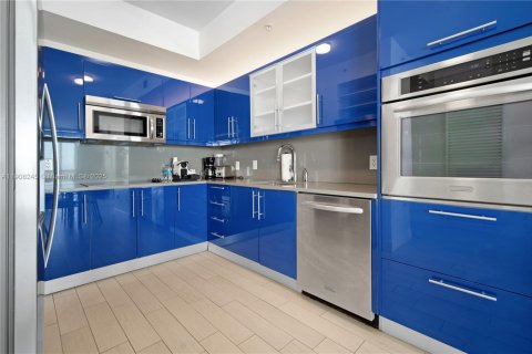 Condominio en venta en Fort Lauderdale, Florida, 2 dormitorios, 123.47 m2 № 2013514 - foto 16