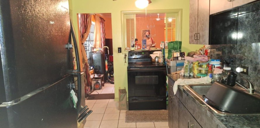 Casa en Miami, Florida 3 dormitorios, 121.79 m2 № 1189647