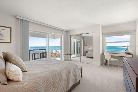 Condo in Sarasota, Florida, 2 bedrooms  № 2198974 - photo 23