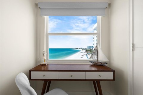 Condo in Sarasota, Florida, 2 bedrooms  № 2198974 - photo 25