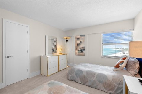 Condo in Sarasota, Florida, 2 bedrooms  № 2198974 - photo 30