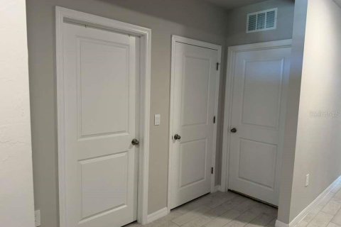 House in Punta Gorda, Florida 4 bedrooms, 187.66 sq.m. № 2101388 - photo 5