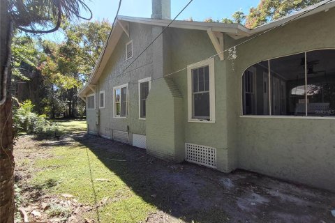 House in DeLand, Florida 2 bedrooms, 93.65 sq.m. № 2420412 - photo 10