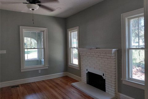 House in DeLand, Florida 2 bedrooms, 93.65 sq.m. № 2420412 - photo 17