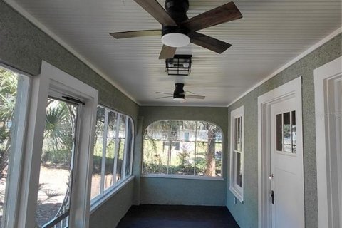 House in DeLand, Florida 2 bedrooms, 93.65 sq.m. № 2420412 - photo 12