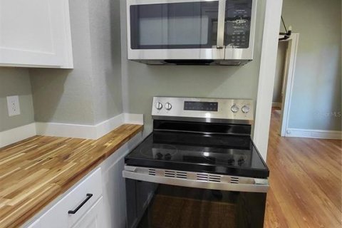House in DeLand, Florida 2 bedrooms, 93.65 sq.m. № 2420412 - photo 27