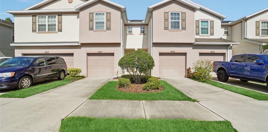 Adosado en Tampa, Florida 2 dormitorios, 147.9 m2 № 1810726