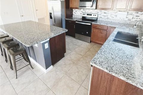 Casa en alquiler en Davenport, Florida, 4 dormitorios, 157.56 m2 № 1913094 - foto 4