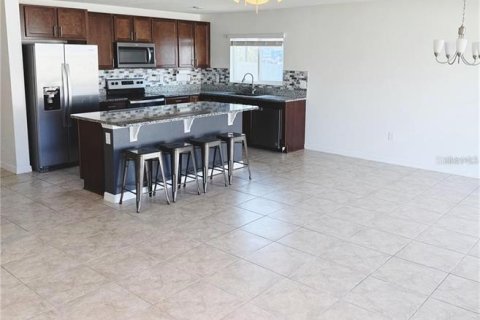 Casa en alquiler en Davenport, Florida, 4 dormitorios, 157.56 m2 № 1913094 - foto 3