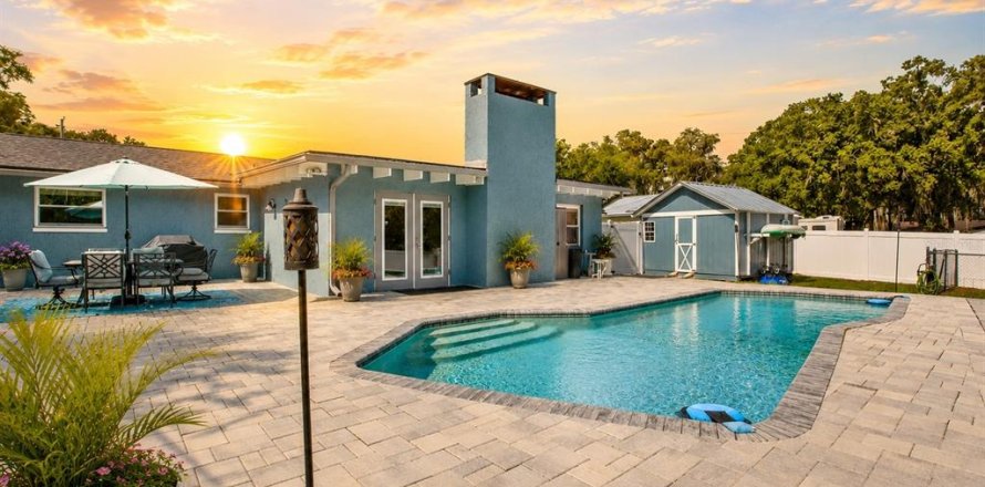 Casa en Odessa, Florida 3 dormitorios, 185.25 m2 № 2195749