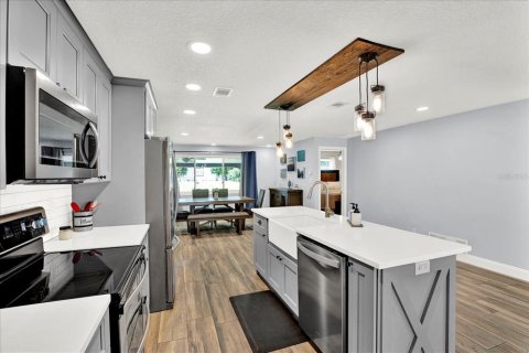 Casa en venta en Odessa, Florida, 3 dormitorios, 185.25 m2 № 2195749 - foto 11