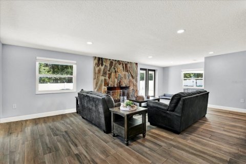 Casa en venta en Odessa, Florida, 3 dormitorios, 185.25 m2 № 2195749 - foto 18