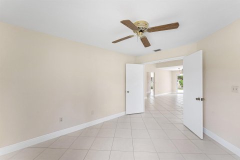 House in Boca Raton, Florida 3 bedrooms, 162.11 sq.m. № 2154694 - photo 23