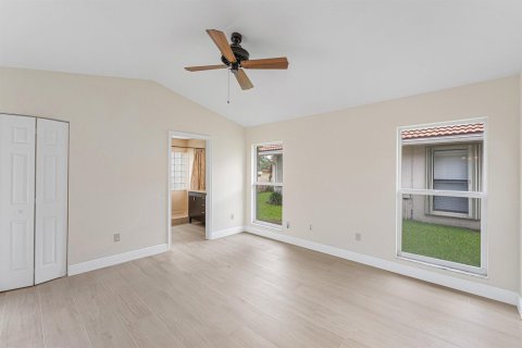 House in Boca Raton, Florida 3 bedrooms, 162.11 sq.m. № 2154694 - photo 17