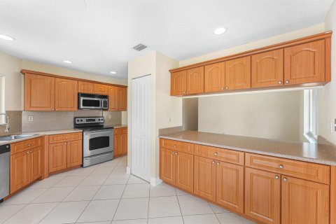 House in Boca Raton, Florida 3 bedrooms, 162.11 sq.m. № 2154694 - photo 13