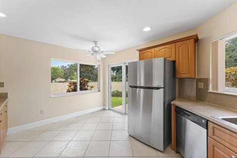 House in Boca Raton, Florida 3 bedrooms, 162.11 sq.m. № 2154694 - photo 14