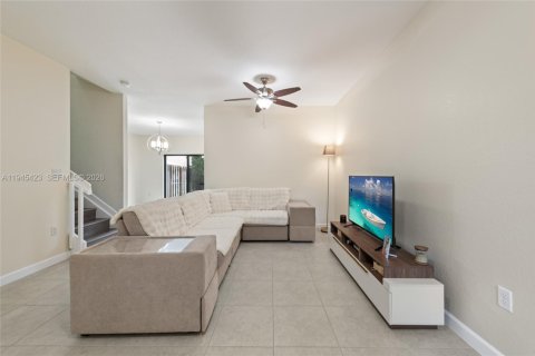 Touwnhouse à vendre à Homestead, Floride: 3 chambres, 130.71 m2 № 2091303 - photo 6
