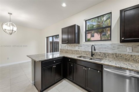 Touwnhouse à vendre à Homestead, Floride: 3 chambres, 130.71 m2 № 2091303 - photo 13