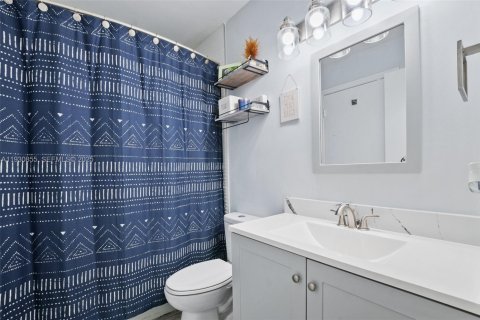 Снять в аренду кондоминиум в Майами, Флорида 3 спальни, 110.55м2, № 1989701 - фото 20