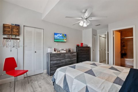 Снять в аренду кондоминиум в Майами, Флорида 3 спальни, 110.55м2, № 1989701 - фото 14