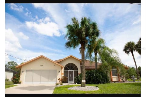 Villa ou maison à Port Charlotte, Floride 3 chambres, 196.58 m2 № 2431906