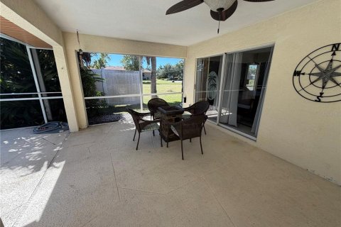Villa ou maison à vendre à Port Charlotte, Floride: 3 chambres, 196.58 m2 № 2431906 - photo 23