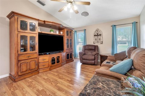 House in Leesburg, Florida 3 bedrooms, 210.7 sq.m. № 2237486 - photo 15