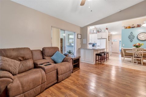 House in Leesburg, Florida 3 bedrooms, 210.7 sq.m. № 2237486 - photo 13