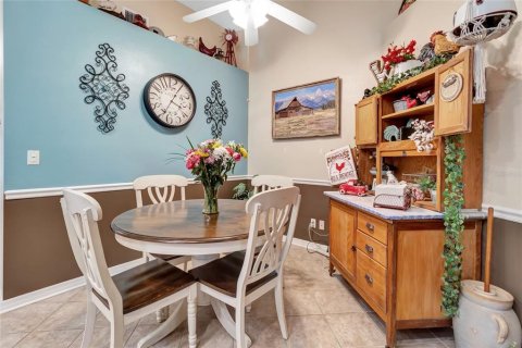 House in Leesburg, Florida 3 bedrooms, 210.7 sq.m. № 2237486 - photo 9
