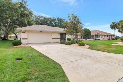 House in Leesburg, Florida 3 bedrooms, 210.7 sq.m. № 2237486 - photo 3