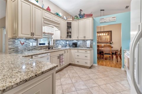House in Leesburg, Florida 3 bedrooms, 210.7 sq.m. № 2237486 - photo 7
