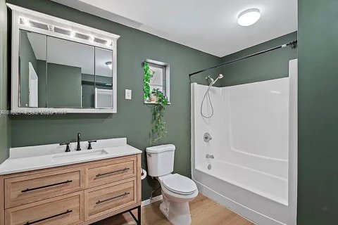 Casa en alquiler en Fort Lauderdale, Florida, 3 dormitorios, 131.55 m2 № 2042783 - foto 13