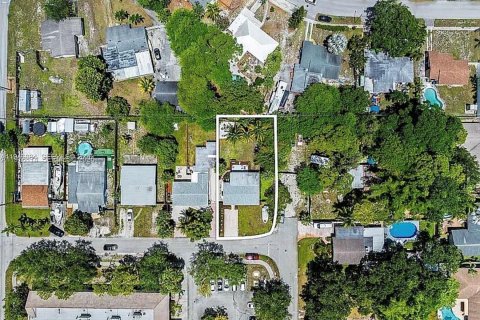 Casa en alquiler en Fort Lauderdale, Florida, 3 dormitorios, 131.55 m2 № 2042783 - foto 25