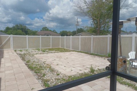 House in Palm Coast, Florida 4 bedrooms, 181.81 sq.m. № 2091699 - photo 17