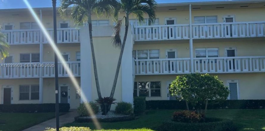 Condo in Boca Raton, Florida, 1 bedroom  № 1990071
