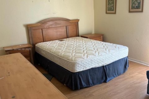 Condo in Boca Raton, Florida, 1 bedroom  № 1990071 - photo 5